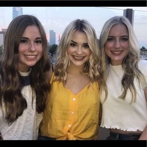 Meet your Posher, Emily